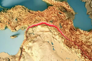 Розлом поширюється зі сходу Туреччини на південний схід