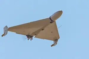 В амбулаторії Центру первинної медичної (медико-санітарної) допомоги Печерського району, поруч з недобудовою, куди впали уламки, пошкоджене одне вікно