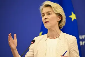 Глава Єврокомісії пообіцяла використати «весь спектр гнучкості», аби збільшити видатки на оборону