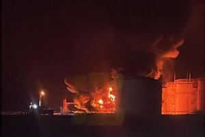 Внаслідок падіння БпЛА загорілись резервуари