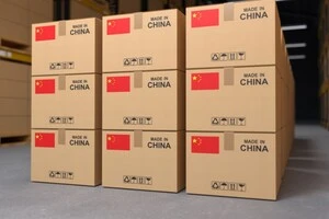 Пошта США зупиняє прийом посилок з Китаю                   