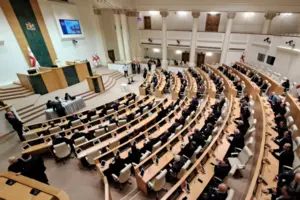 Парламент Грузії позбавив мандатів майже пів сотні опозиційних депутатів