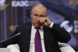 Журналісти вважають, що перша окупація території РФ з часів Другої світової війни є «особистою невдачею для Путіна»