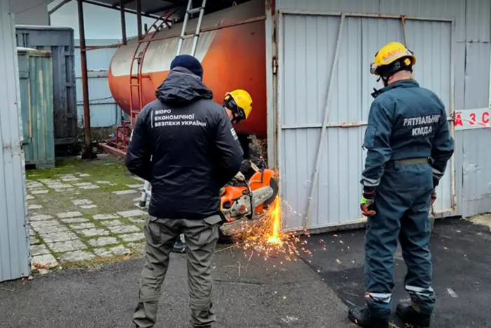 Бюро економічної безпеки закрило у Києві АЗС, яка працювала без ліцензій 