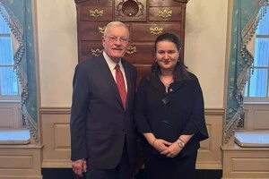 Спецпредставник Дональда Трампа з питань України та Росії Кіт Келлог та посол України в США Оксана Маркарова