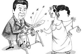 Де–факто через коліно