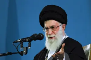 Алі Хаменеї: «Якщо вони погрожуватимуть нам, ми погрожуватимемо їм»