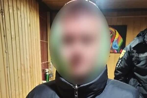 Іменинник накинувся на гостей із сокирою 