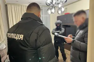 Після тимчасової окупації території Луганської області народний депутат України IV скликання та його сини переоформили підконтрольні компанії відповідно до законодавства РФ