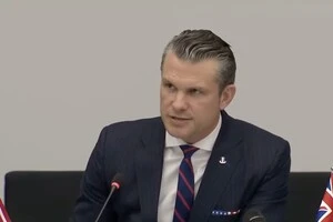 Геґсет наголосив, що будь-яка гарантія безпеки має бути підкріплена дієздатними європейськими та неєвропейськими військами