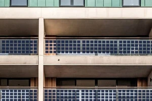 Сонячна огорожа SolaRail