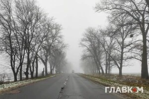 Вночі та вранці у північно-східній частині та в Карпатському регіоні місцями очікується туман
