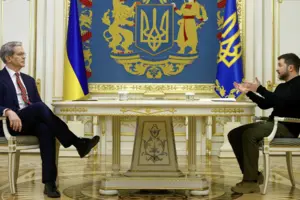 Скотт Бессент став першим посадовцем з Адміністрації президента Трампа, який приїхав в Україну