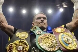 Олександр Усик готується завершити кар'єру: боксер назвав строки