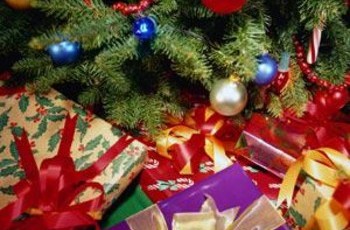 Нужный подарок: если раньше украинцы хотели украшений, то теперь — путешествовать