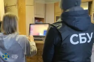 Співробітники СБУ встановили місцезнаходження окупаційної експосадовиці, задокументували її злочини і затримали за місцем проживання