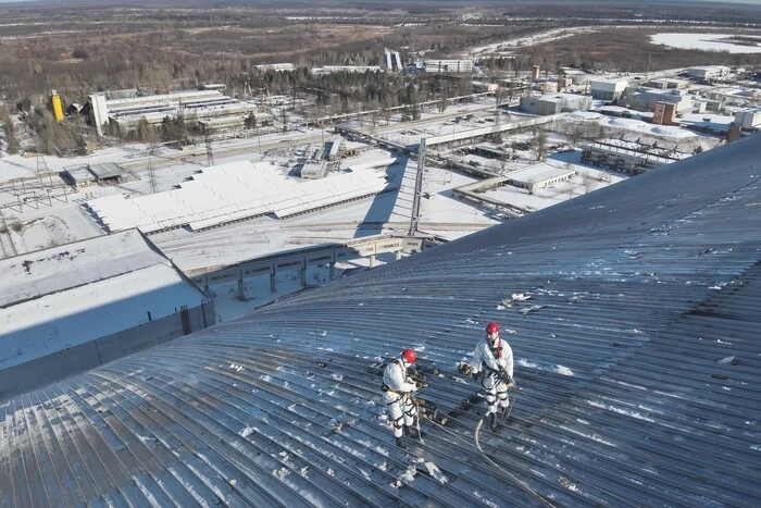 Ліквідація загоряння на ЧАЕС після удару росіян: рятувальники показали відео