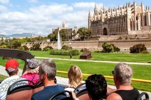 Гіди в Іспанії не в захваті від нового правила, яке серед іншого означає нові обмеження як до них, так і для туристів