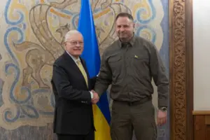 Келлог провів першу зустріч під час візиту до України
