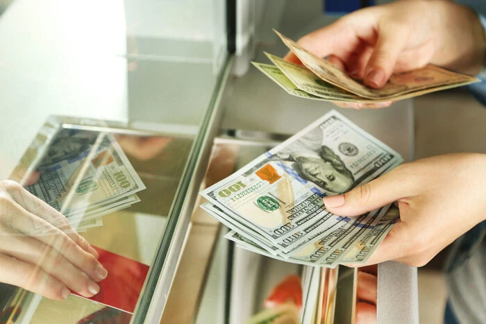 В Україні знову подорожчав долар