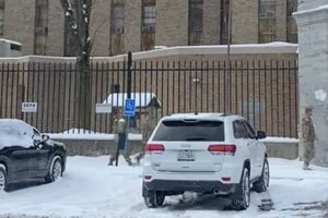 У штаті Нью-Йорк відбувається масштабний страйк у в'язницях