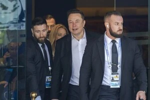 Розмір охорони Маска може зрівнятися лише з рівнем захисту Трампа