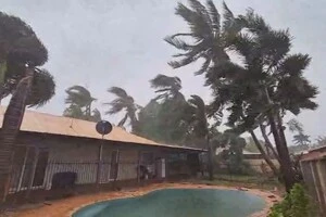 За традицією, починаючи з 1963 року циклонам, що наближаються до берегів Австралії, надають жіночі та чоловічі імена, чергуючи їх в алфавітному порядку