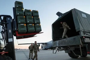 Пакет міститиме від артилерійських припасів до БпЛА