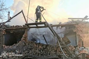 Харківщина: окупанти скинули авіабомбу на село Лобанівка, пошкоджено десятки домоволодінь (фото)