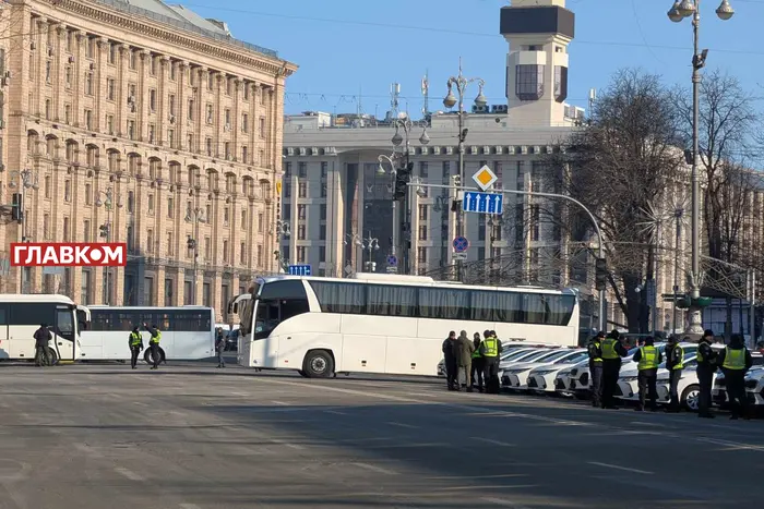 Вулиця Хрещатик перекрита через візит європейських лідерів до Києва (фото)