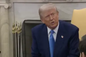 Трамп дав пресконференцію після зустрічі із Макроном