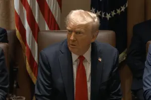 Водночас, за словами Трампа, Росія теж «має піти на поступки», однак на які саме, він не уточнив