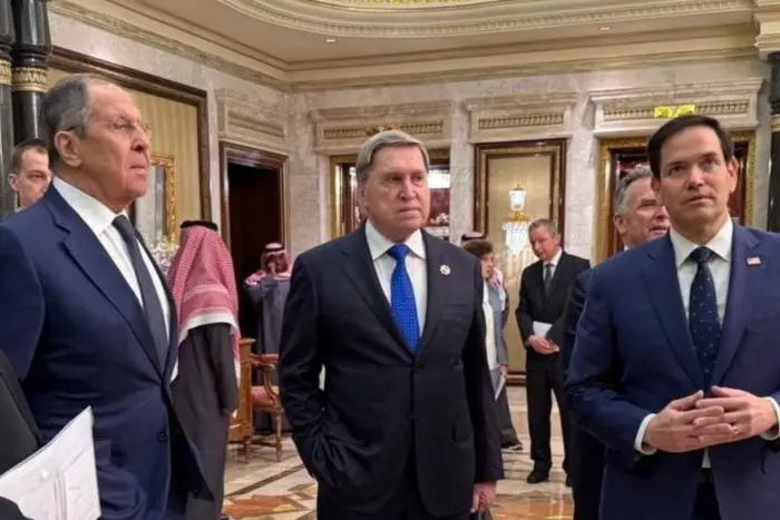 У Стамбулі розпочалися переговори між Росією та США