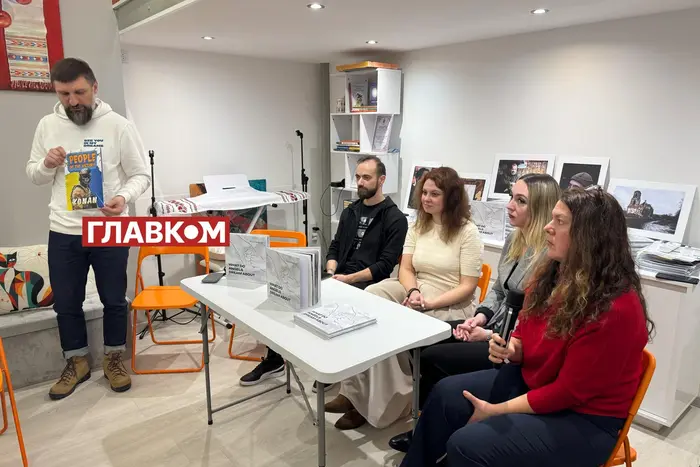 У Мілані українці презентували комікс для дітей про сучасного героя-розвідника (фото)