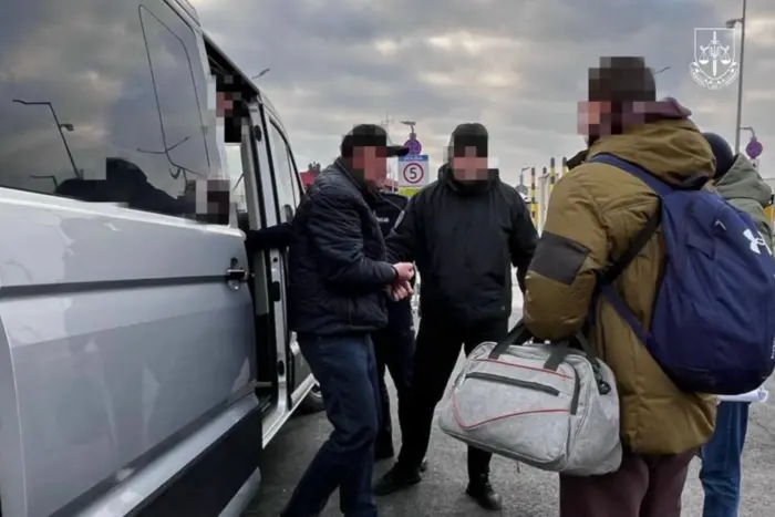 Німеччина видала Україні колишнього високопосадовця Податкової служби