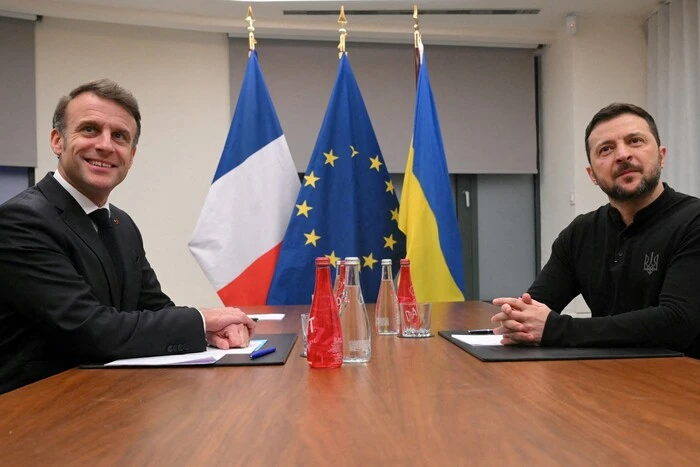 Україна веде з Францією переговори щодо деталей можливої миротворчої місії 