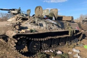 РФ з початку повномасштабної війни втратила в Україні 21400 бойових броньованих машин