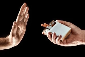 Китайські вчені навчилися блокувати потяг до паління цигарок