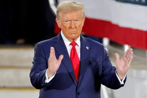 Зараз вирішується доля України