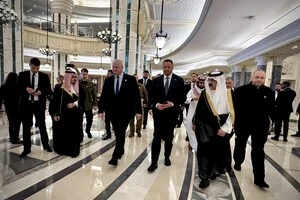 11 березня, українська та американська делегації розпочали зустріч у Саудівській Аравії