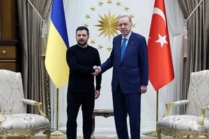 Президент Туреччини підтримує контакти як із Києвом, так і з Москвою