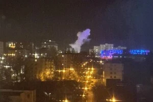 У місті видніється дим через атаку дронів