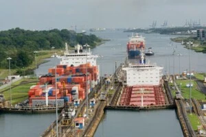 Сі Цзіньпіна обурений угодою щодо бізнесу у Панамському каналі