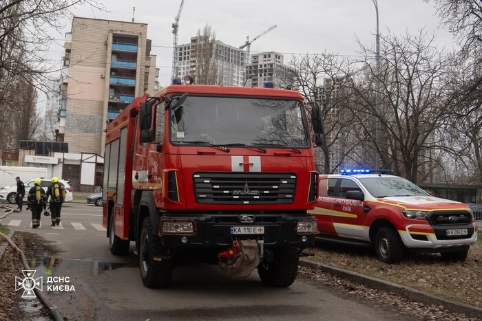 Заблоковані автівками двори стали причиною трагедії. Новий глава КМВА ухвалив рішення