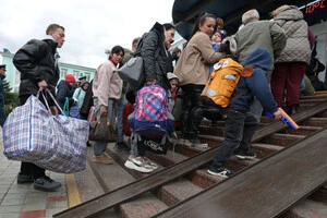 У райдержадміністрації жителів закликали виїхати до безпечніших місць проживання