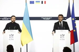 Еммануель Макрон у середу, 26 березня, прийняв Володимира Зеленського у Єлисейському палаці