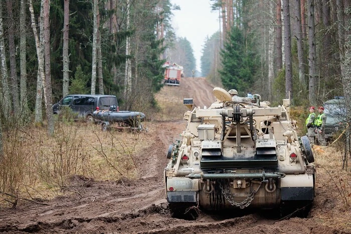У Литві було знайдено автомобіль зниклих американських військових 