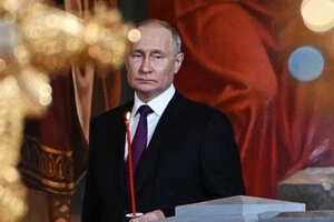 «Путин четко понимает, то, что Трамп остался жив после нападения на митинге, сам Трамп рассматривает как этакую богоизбранность»