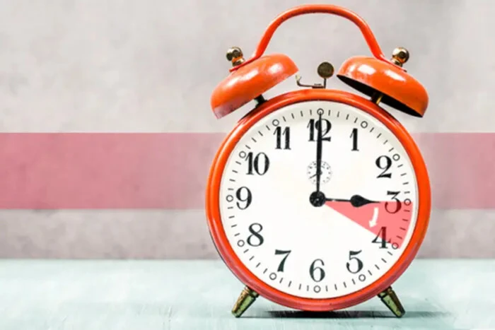 Будет ли в Украине переход на летнее время в 2025 году: все подробности