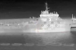 Дрони атакують цілі у Криму